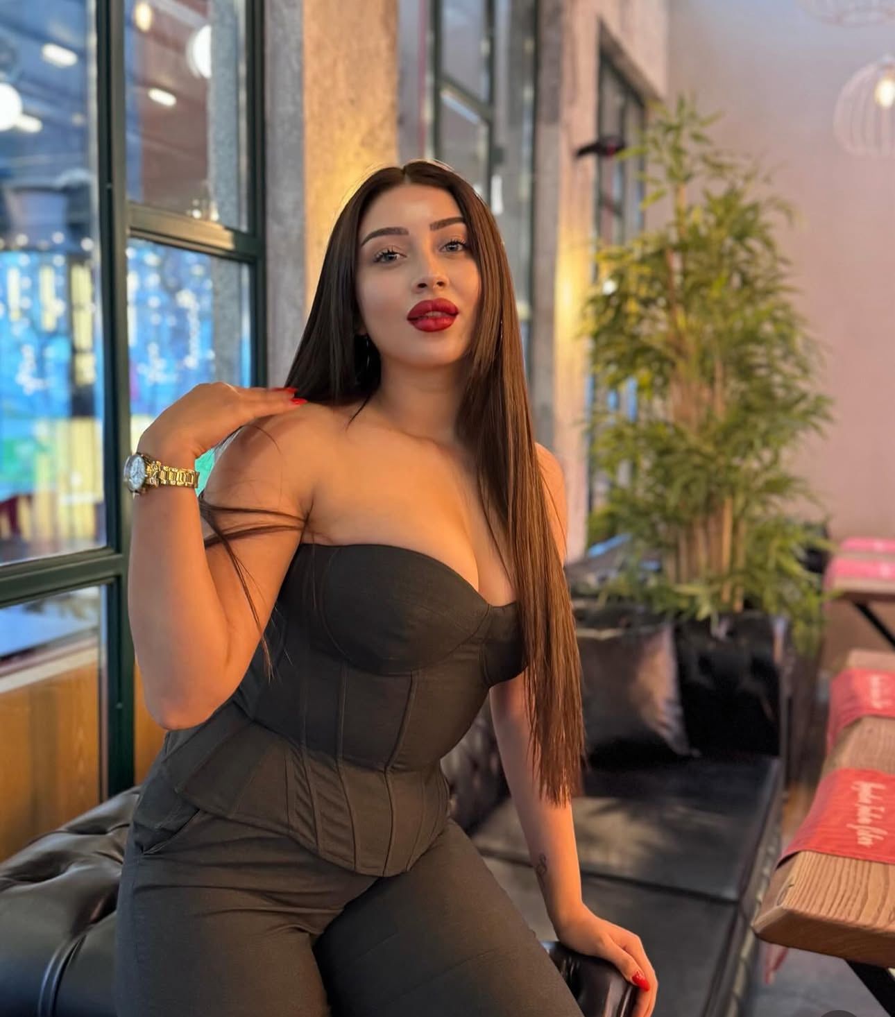 Saburlar Yeni Bayan Escort Bayan Bütün