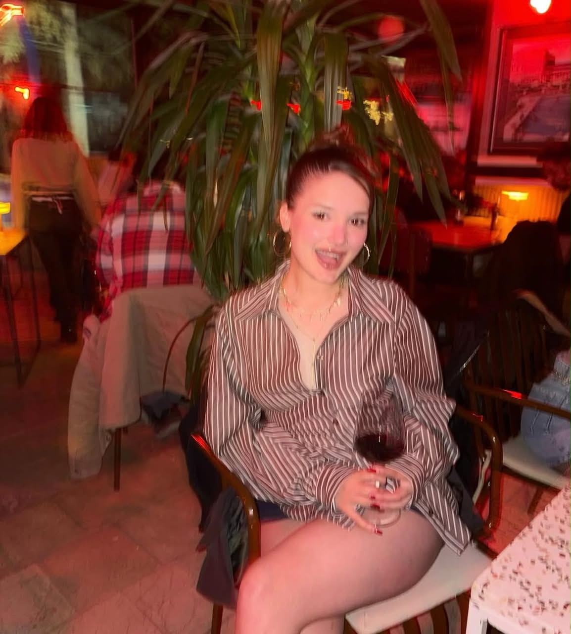 Alacami Cimcif Escort Bayan Vildan