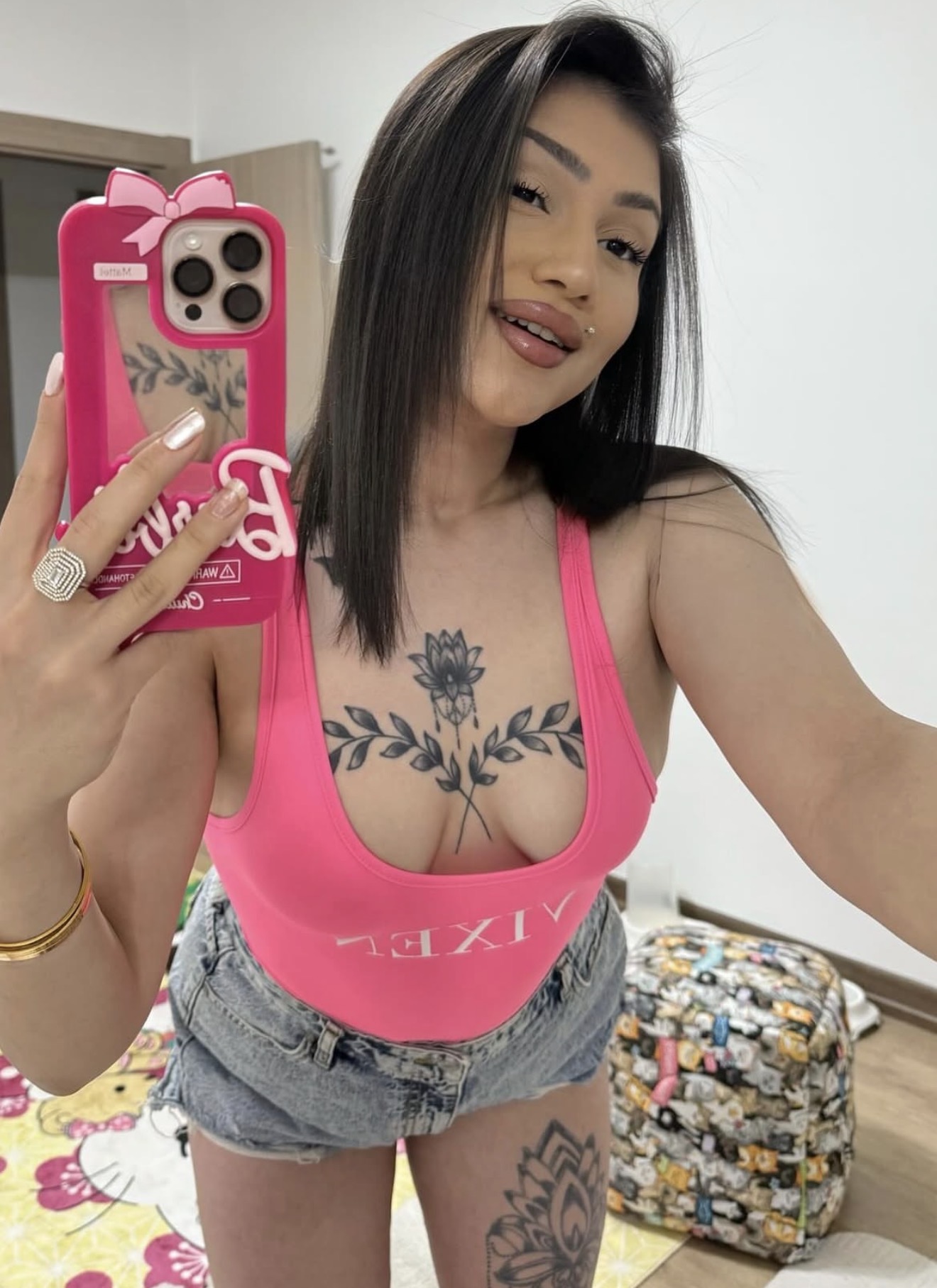 Bıçakçı Kadın ve Sevgili Escort Bayan Odalya